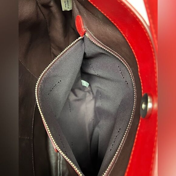 🔥EUC! Coach Large Nomad Glovetanned Leather True Red Msrp:$495.00 - Picture 8 of 12